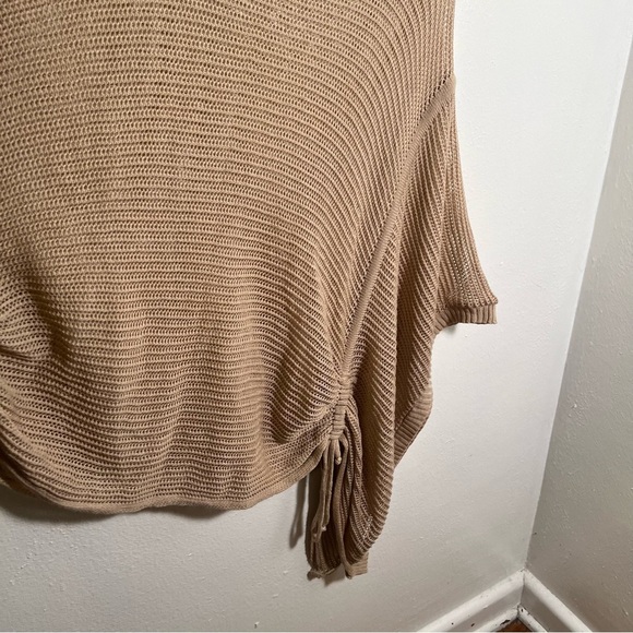 A.n.a Cover Up Sweater Beige Cinched Sides Batwing L/XL - Picture 5 of 9